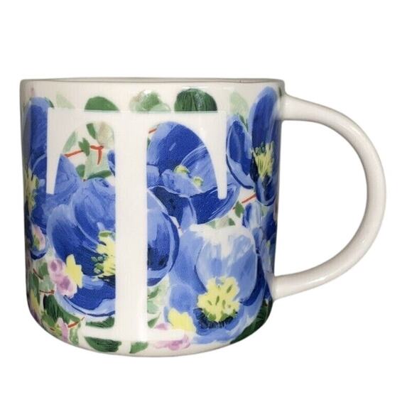 Delightful ANTHROPOLOGIE Letter " T " Fauna & Flower Ceramic Mug - Picture 1 of 6